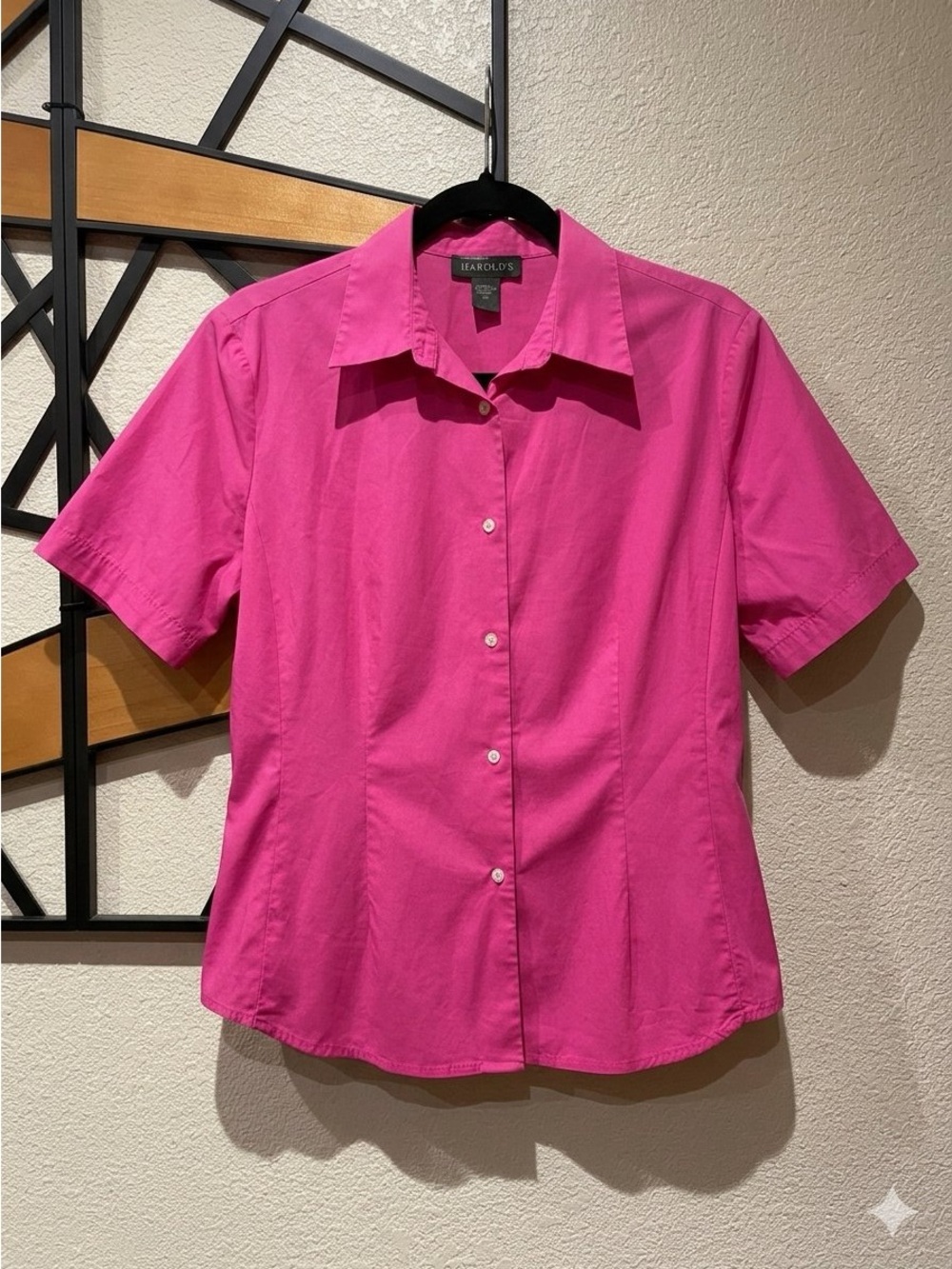Harold’s Women Short Sleeve Button Front Shirt - Hot Pink